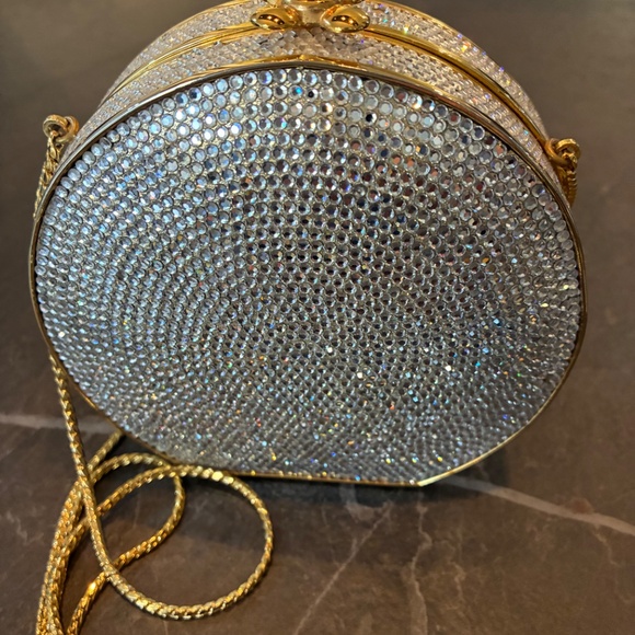 Vintage Judith Leiber red garnet clasp crystal clutch - Picture 2 of 6